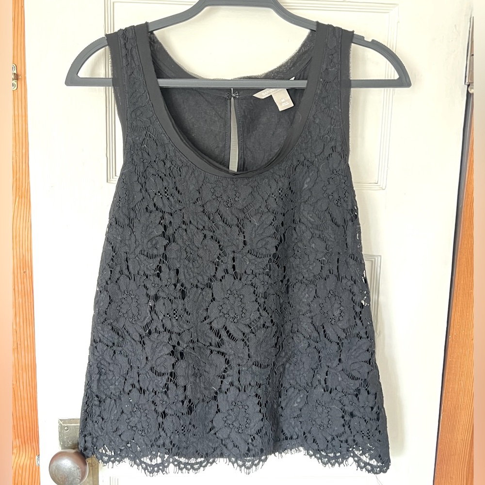 Banana Republic Flowy Lace Sleeveless Top
